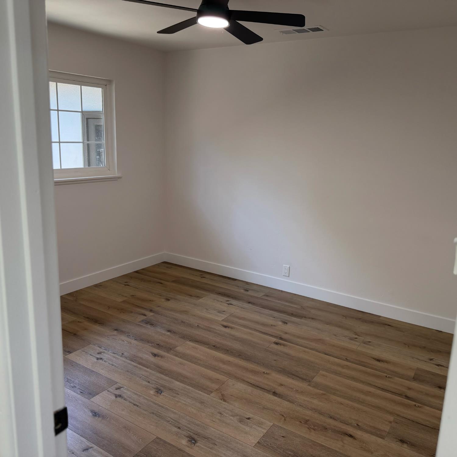 1830 W 5Th St, Madera, CA 93637