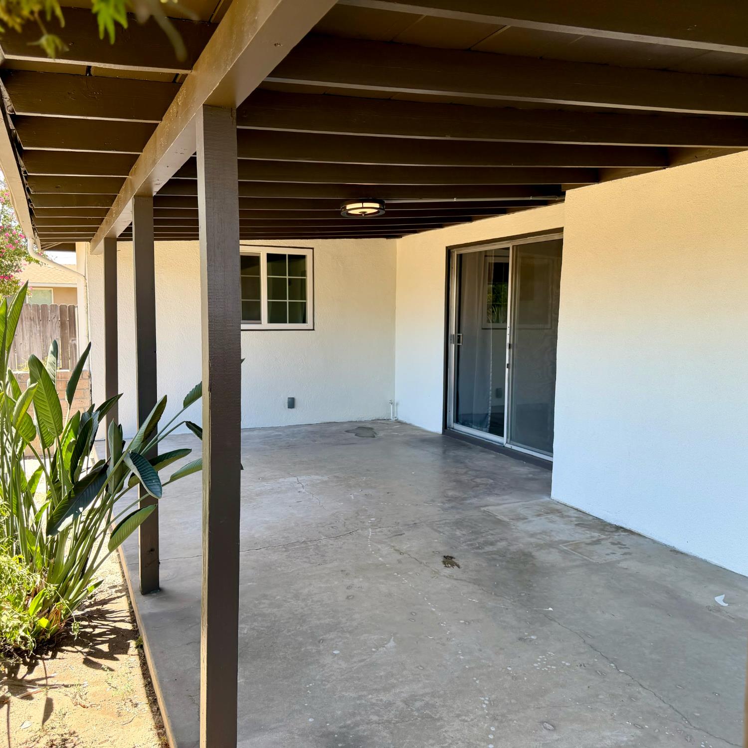 1830 W 5Th St, Madera, CA 93637