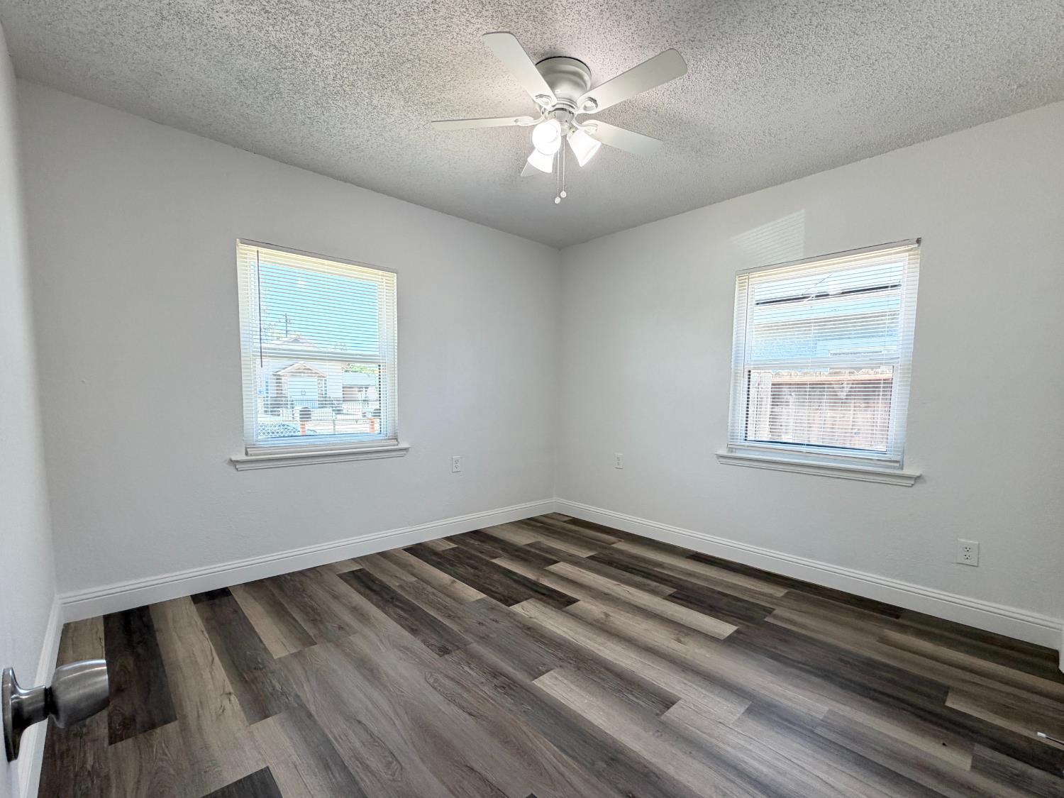 2421 E Clay Ave, Fresno, CA 93701