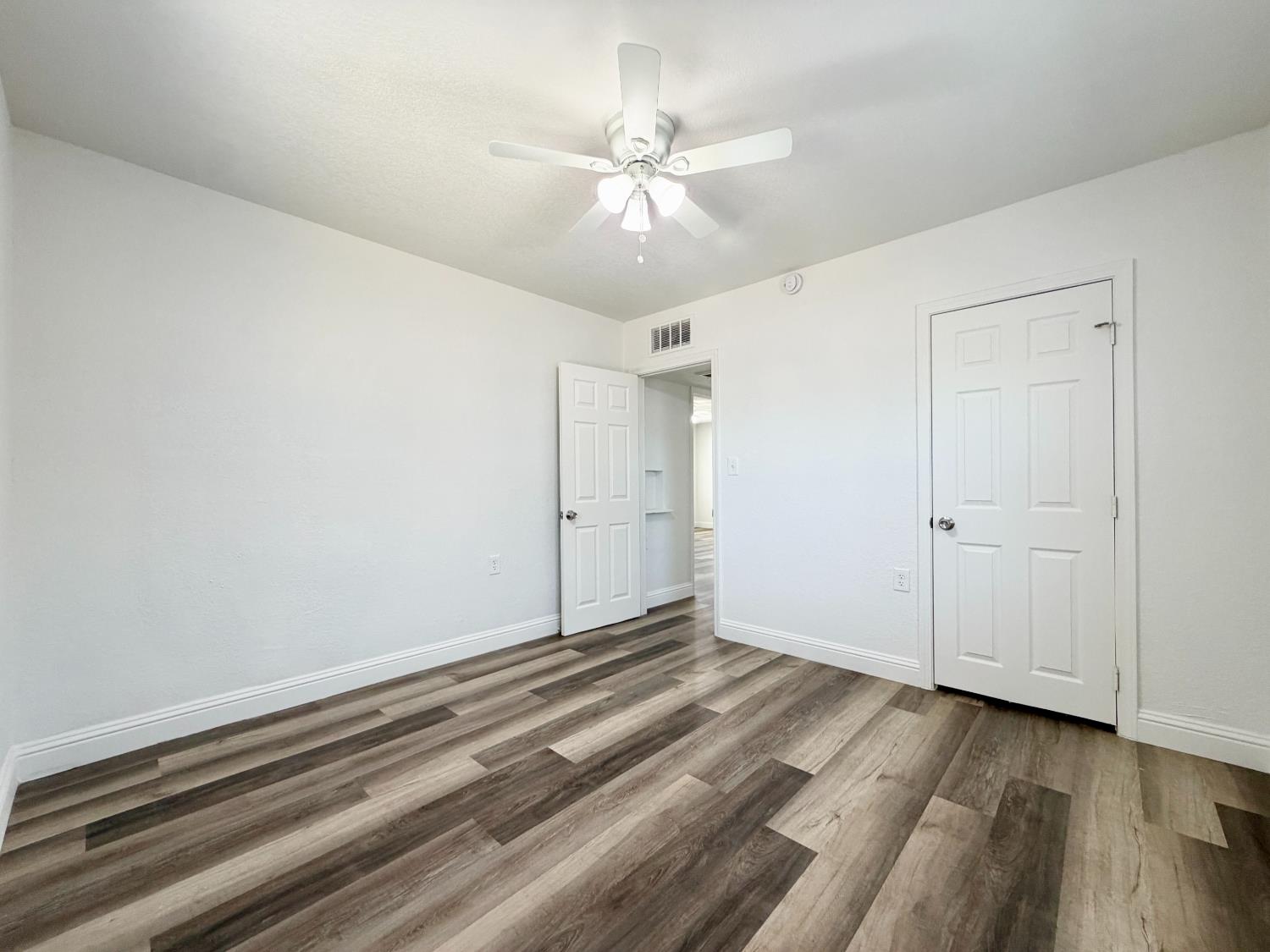 2421 E Clay Ave, Fresno, CA 93701