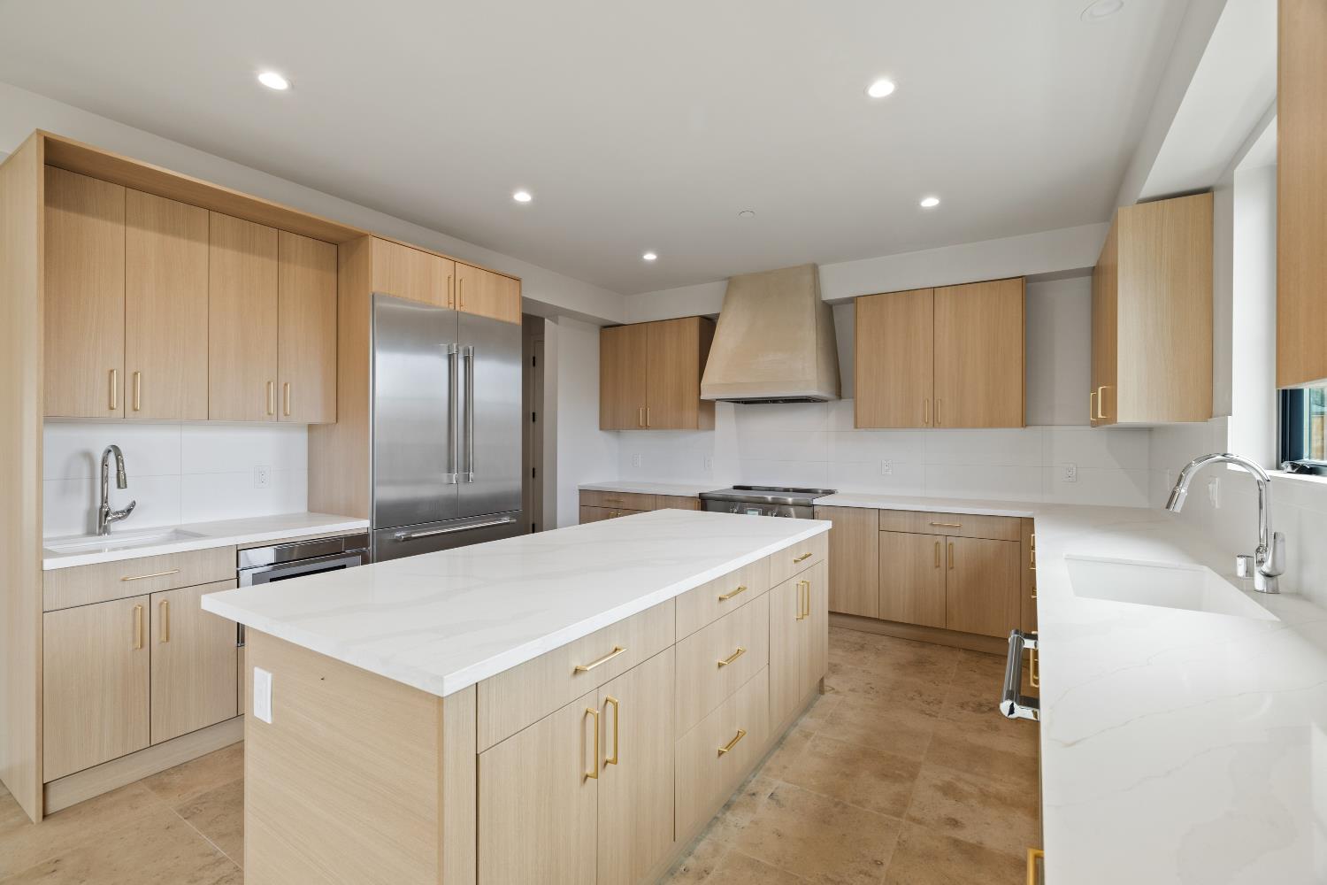 568 Creekside Ct, Half Moon Bay, CA 94019