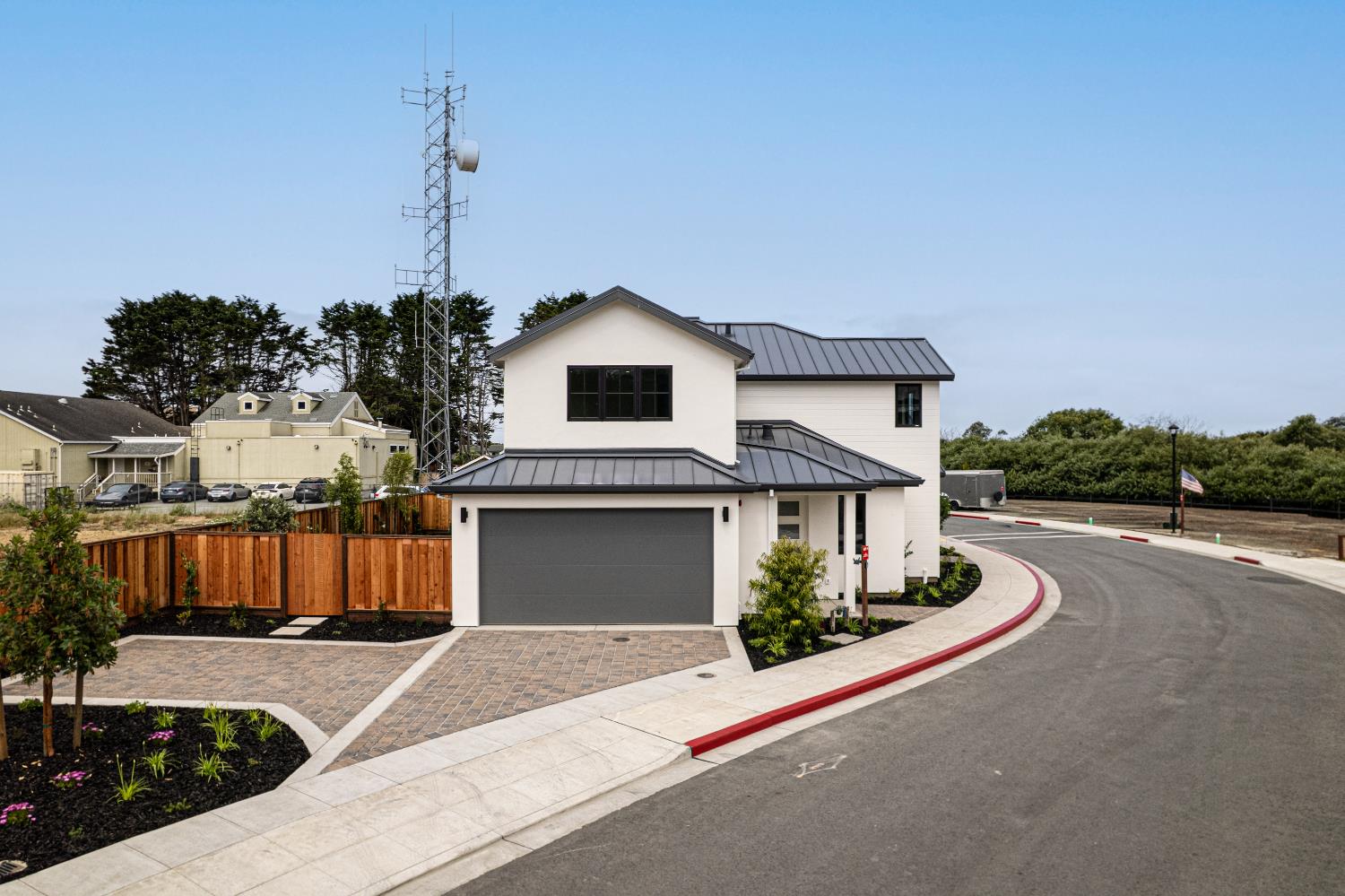 568 Creekside Ct, Half Moon Bay, CA 94019