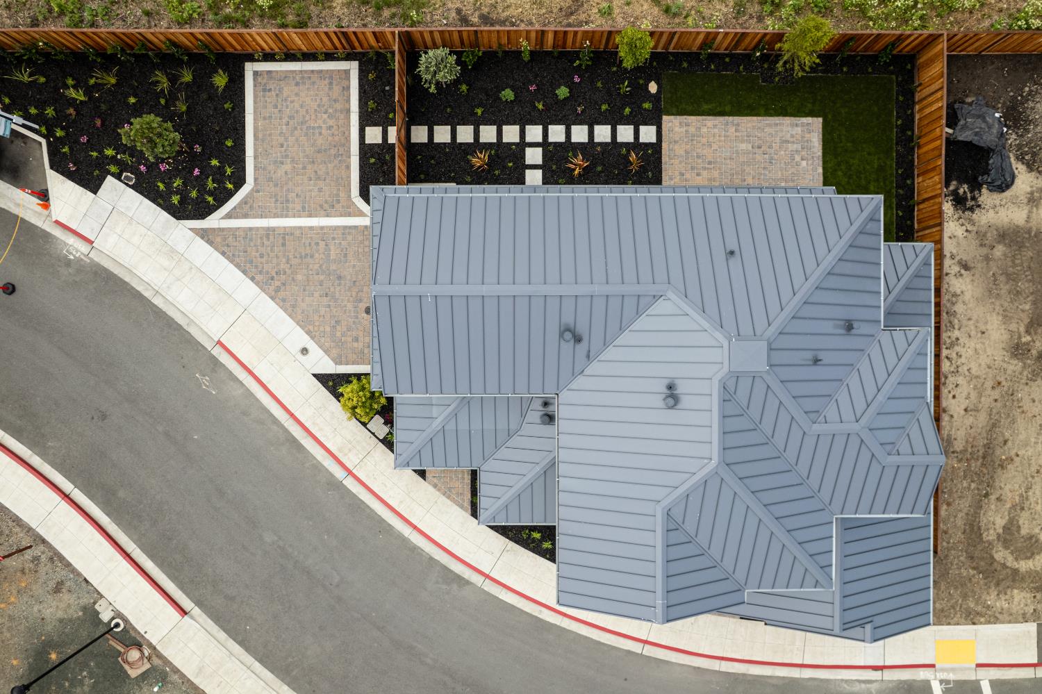 568 Creekside Ct, Half Moon Bay, CA 94019