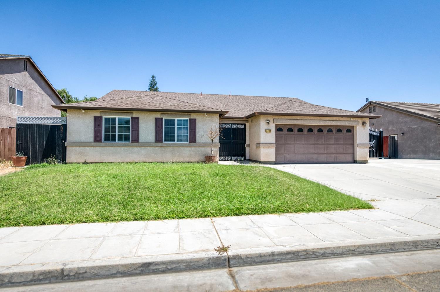 3308 N Gregory Ave, Fresno, CA 93722