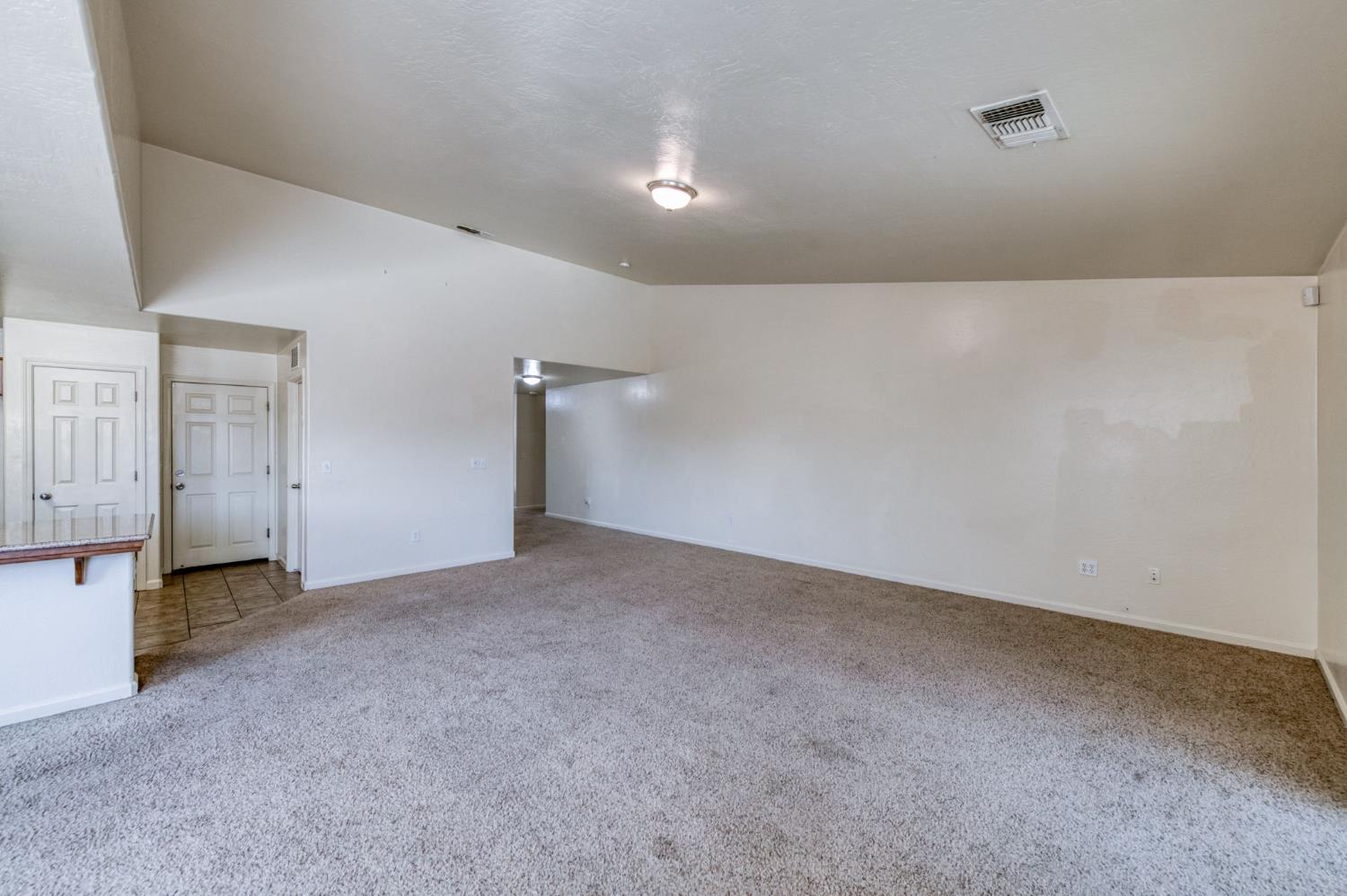 3308 N Gregory Ave, Fresno, CA 93722