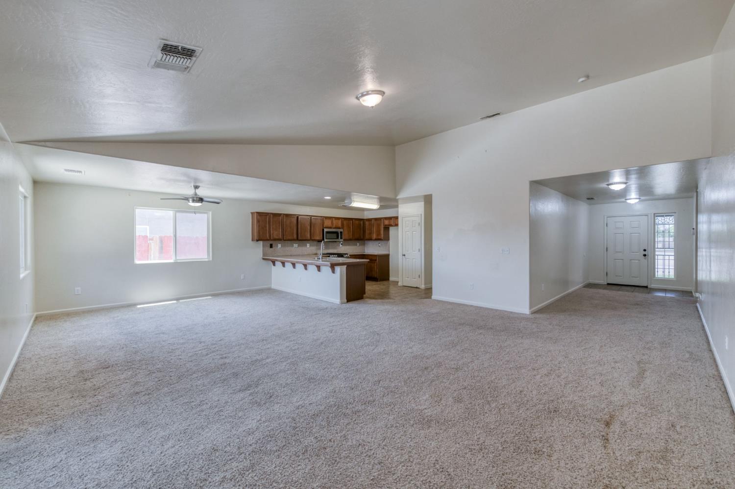 3308 N Gregory Ave, Fresno, CA 93722