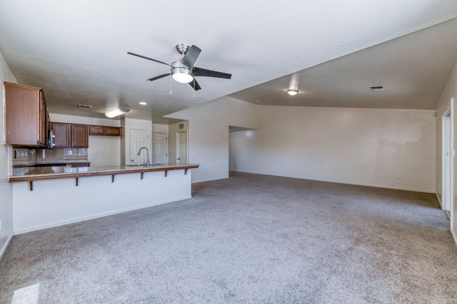 3308 N Gregory Ave, Fresno, CA 93722