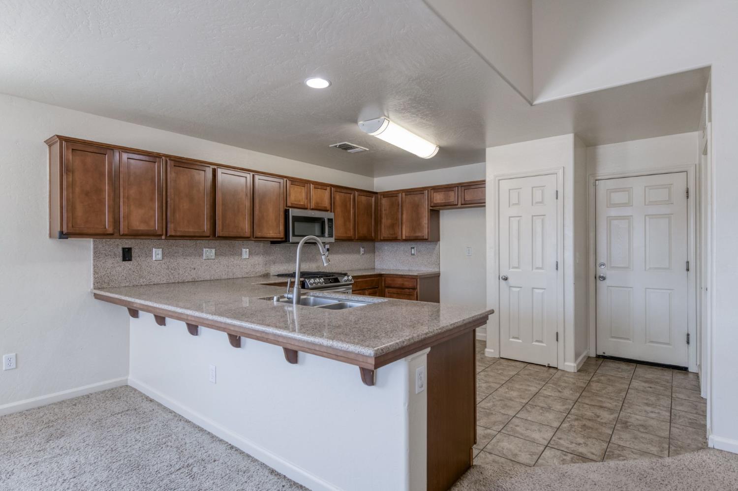 3308 N Gregory Ave, Fresno, CA 93722