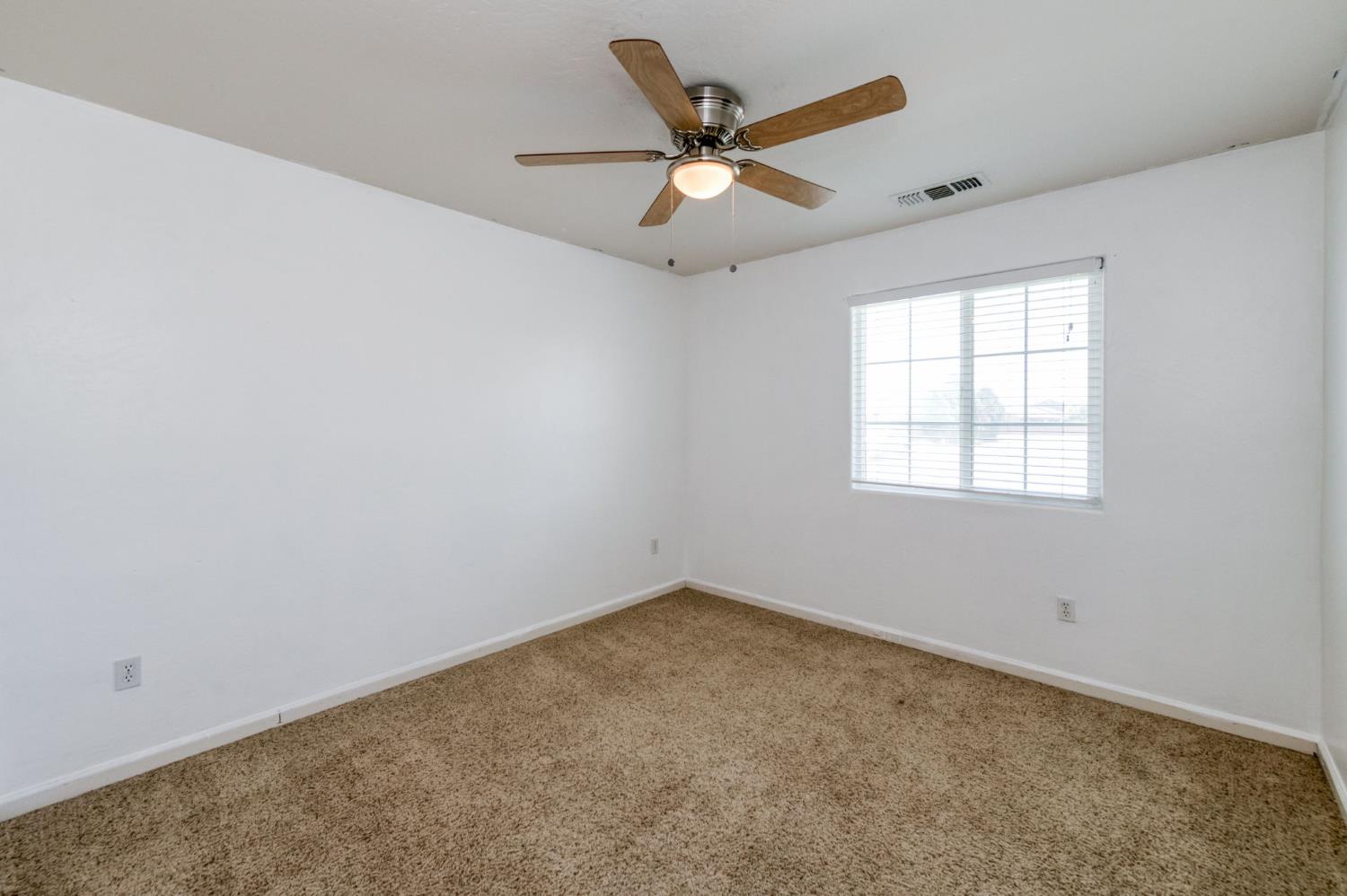 3308 N Gregory Ave, Fresno, CA 93722