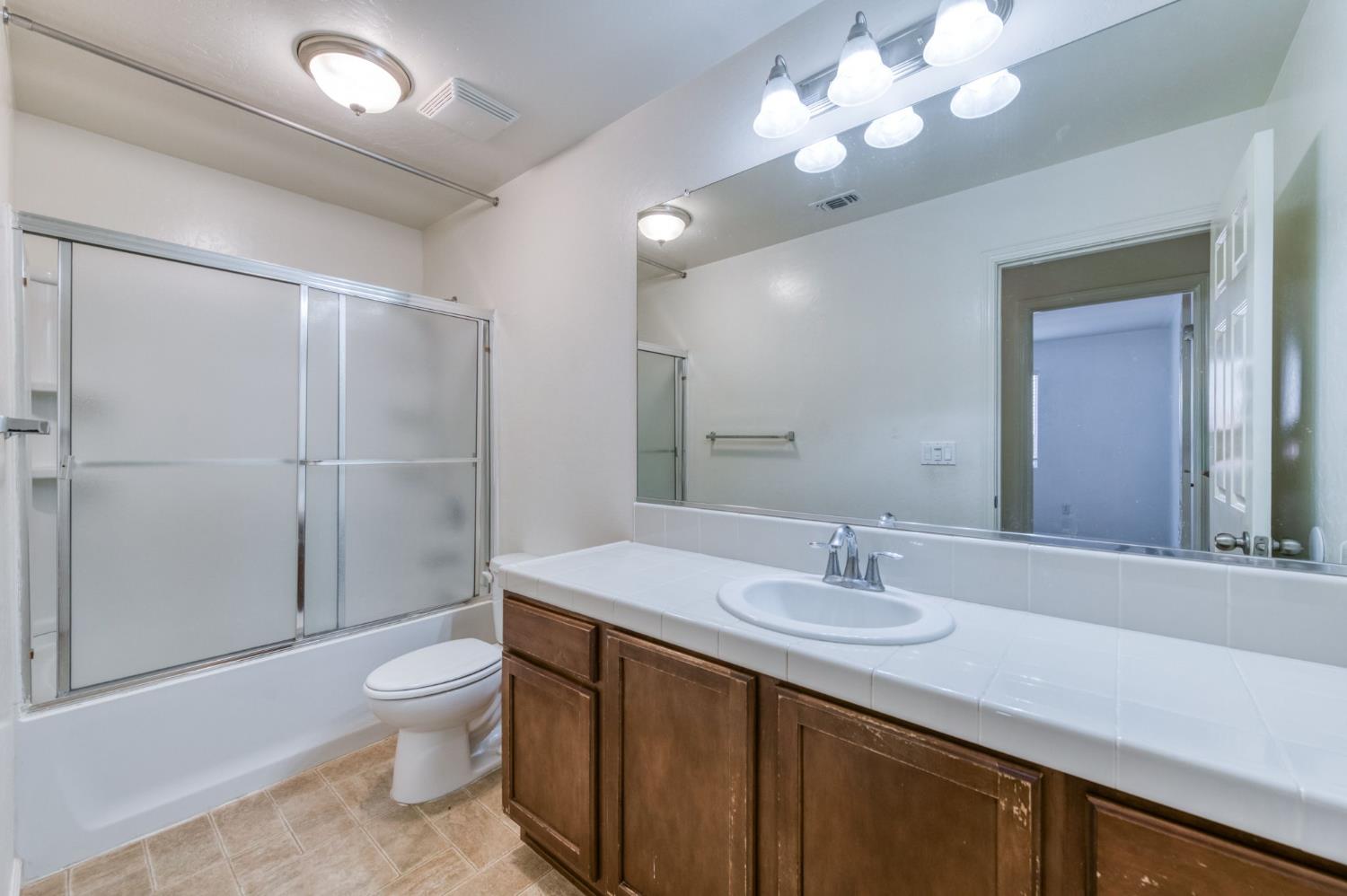 3308 N Gregory Ave, Fresno, CA 93722