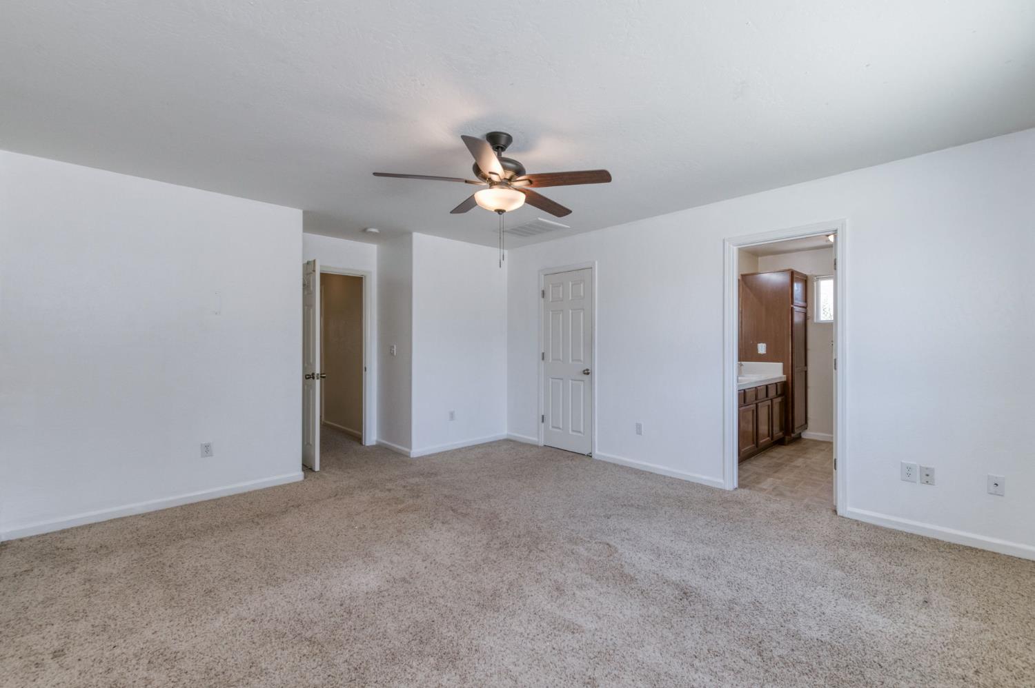 3308 N Gregory Ave, Fresno, CA 93722
