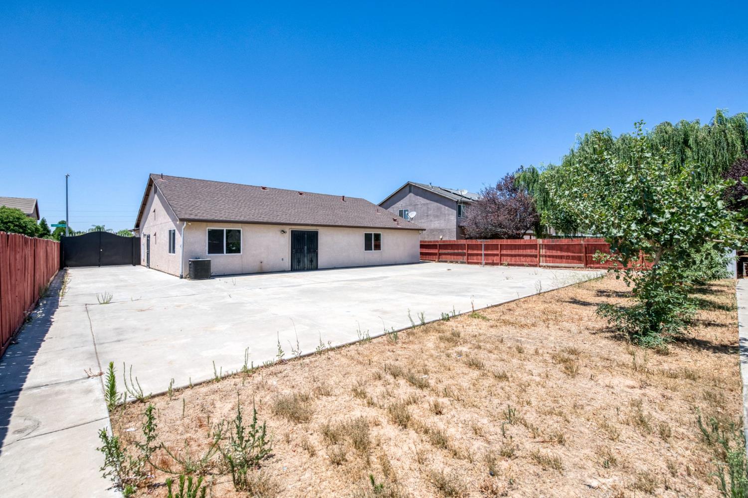 3308 N Gregory Ave, Fresno, CA 93722