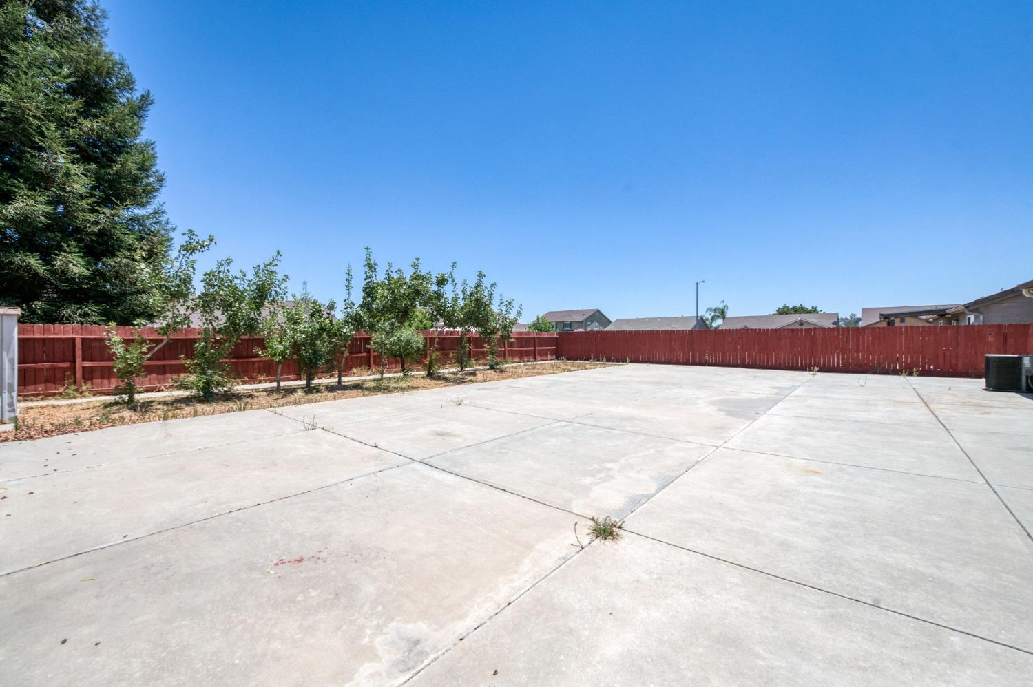 3308 N Gregory Ave, Fresno, CA 93722