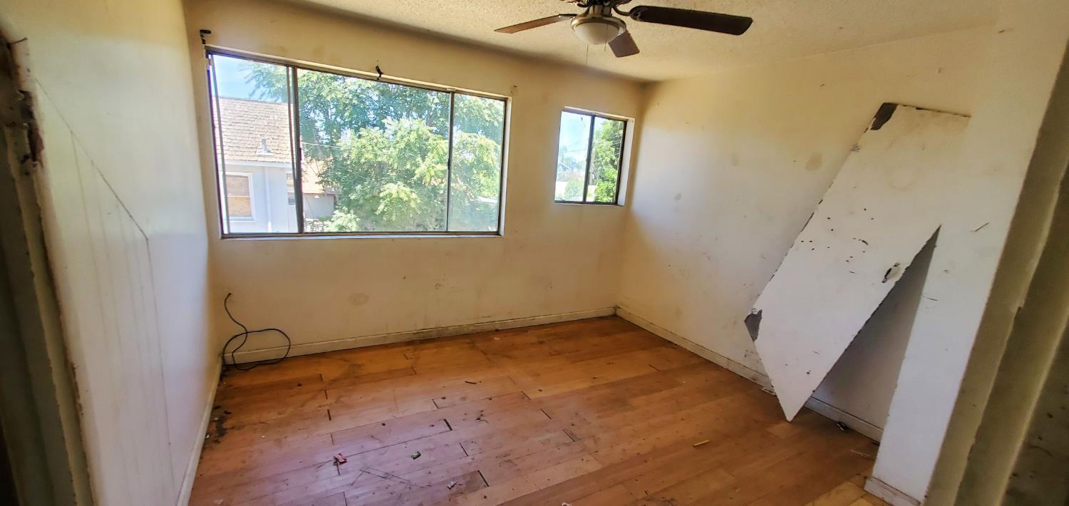 2303 E Grant Ave, Fresno, CA 93701