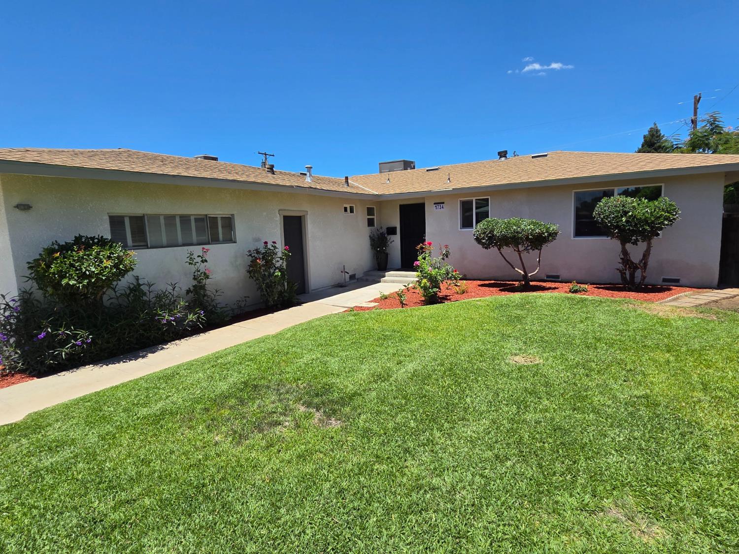1734 W Cornell Ave, Fresno, CA 93705