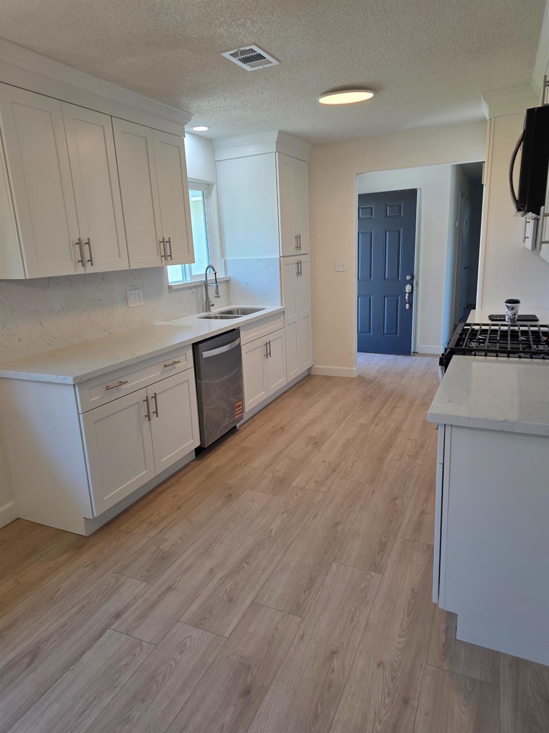 1734 W Cornell Ave, Fresno, CA 93705