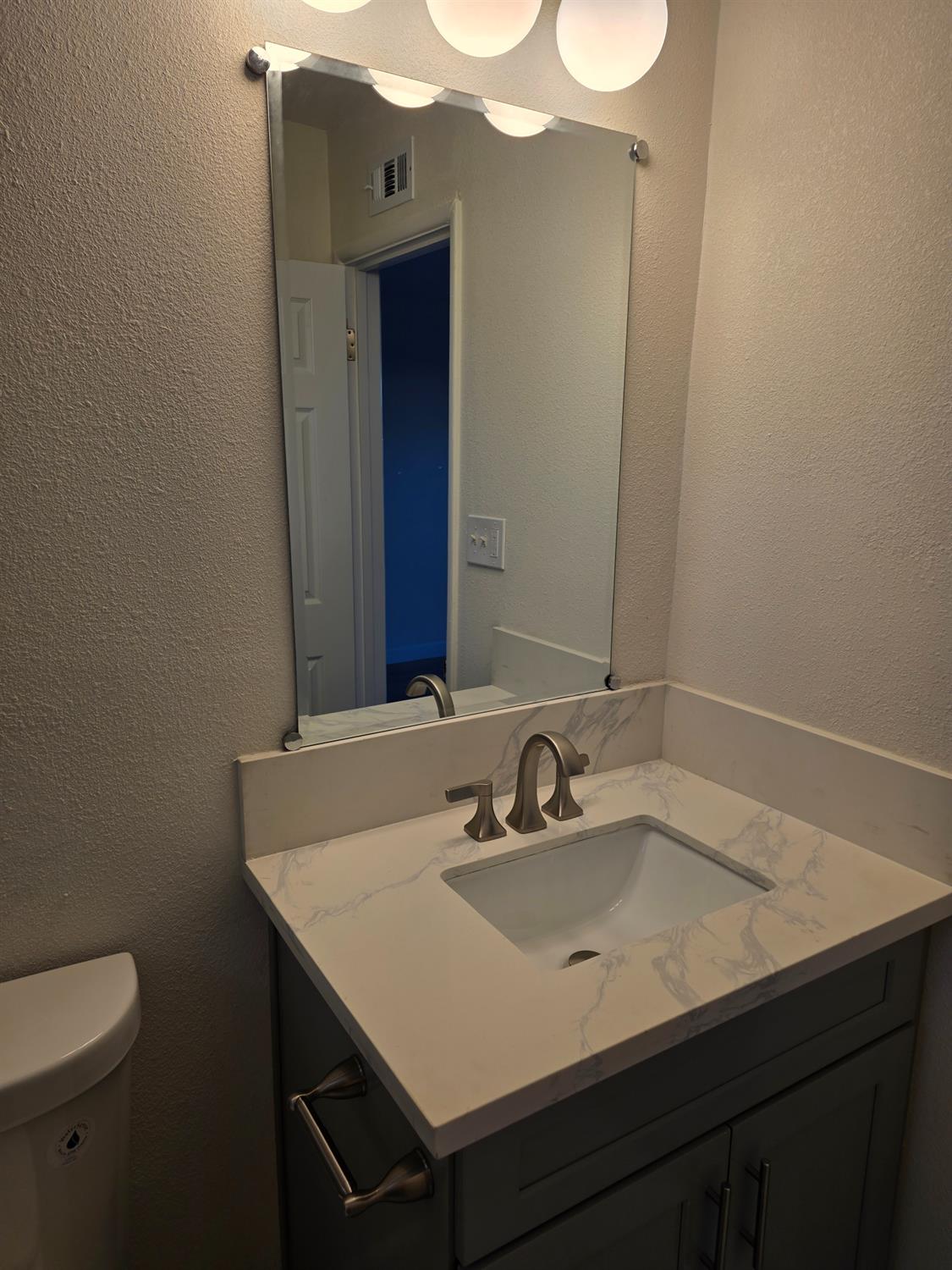 1734 W Cornell Ave, Fresno, CA 93705