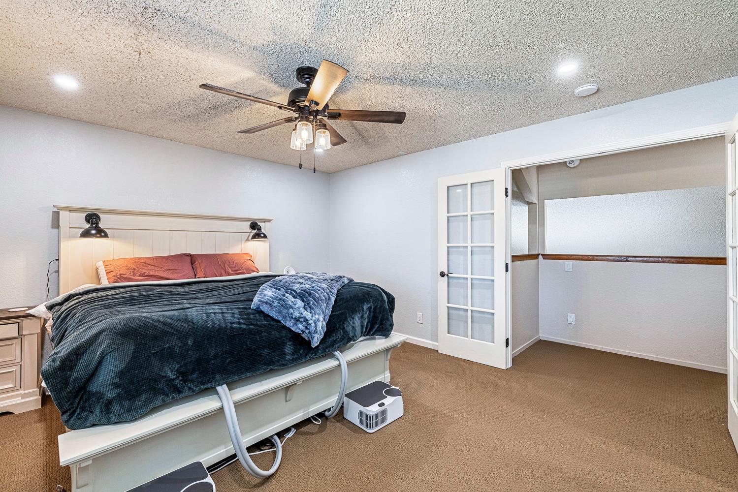 2183 E Fallbrook Ave, Fresno, CA 93720