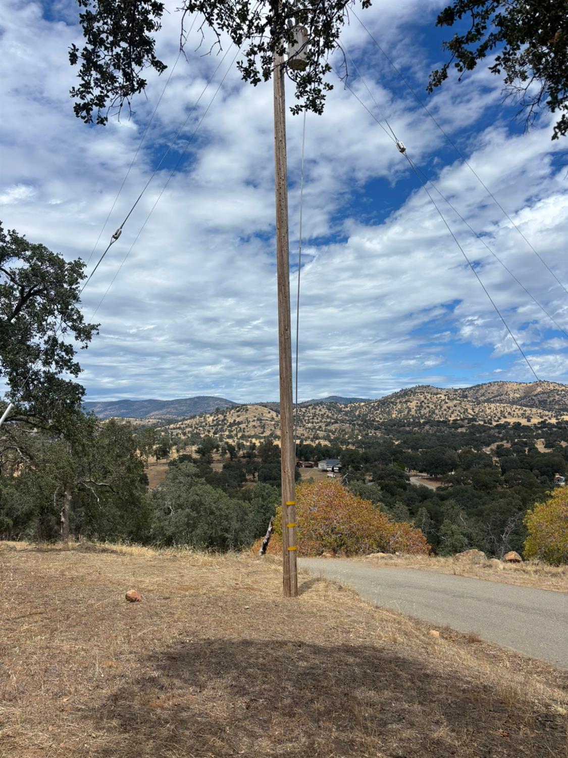 2609 Granite Ln, Catheys Valley, CA 95306