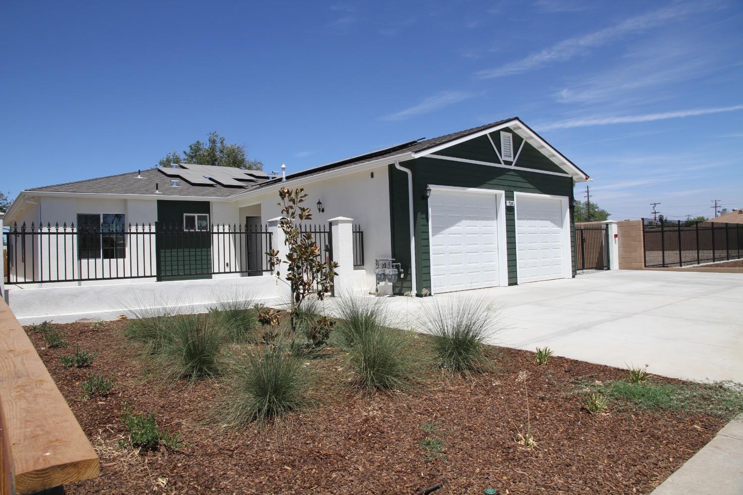 728 W Vassar, Fresno, CA 93705