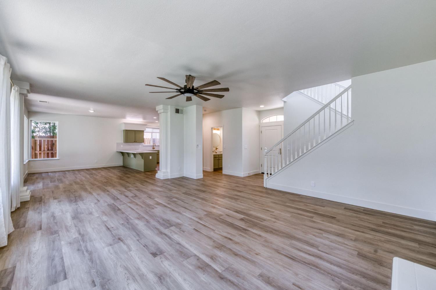 5021 W Decatur Ave, Fresno, CA 93722