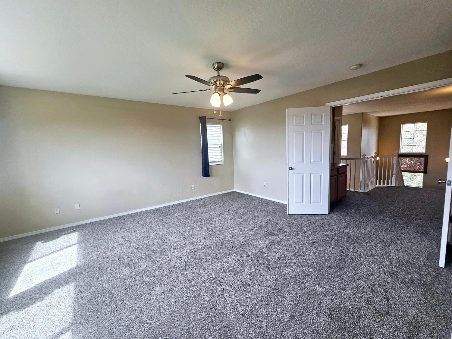 6653 E Braly Ave E, Fresno, CA 93727