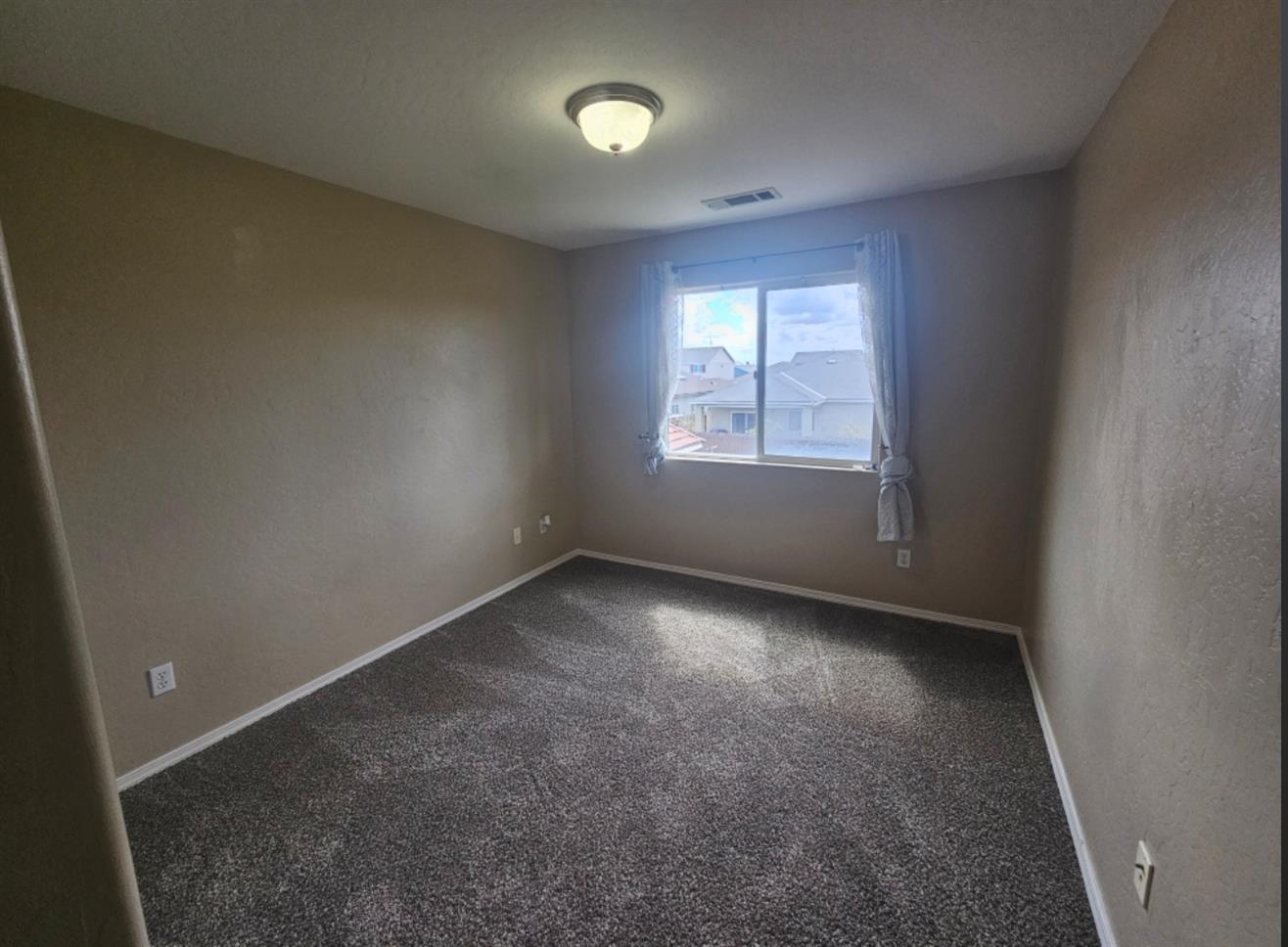 6653 E Braly Ave, Fresno, CA 93727
