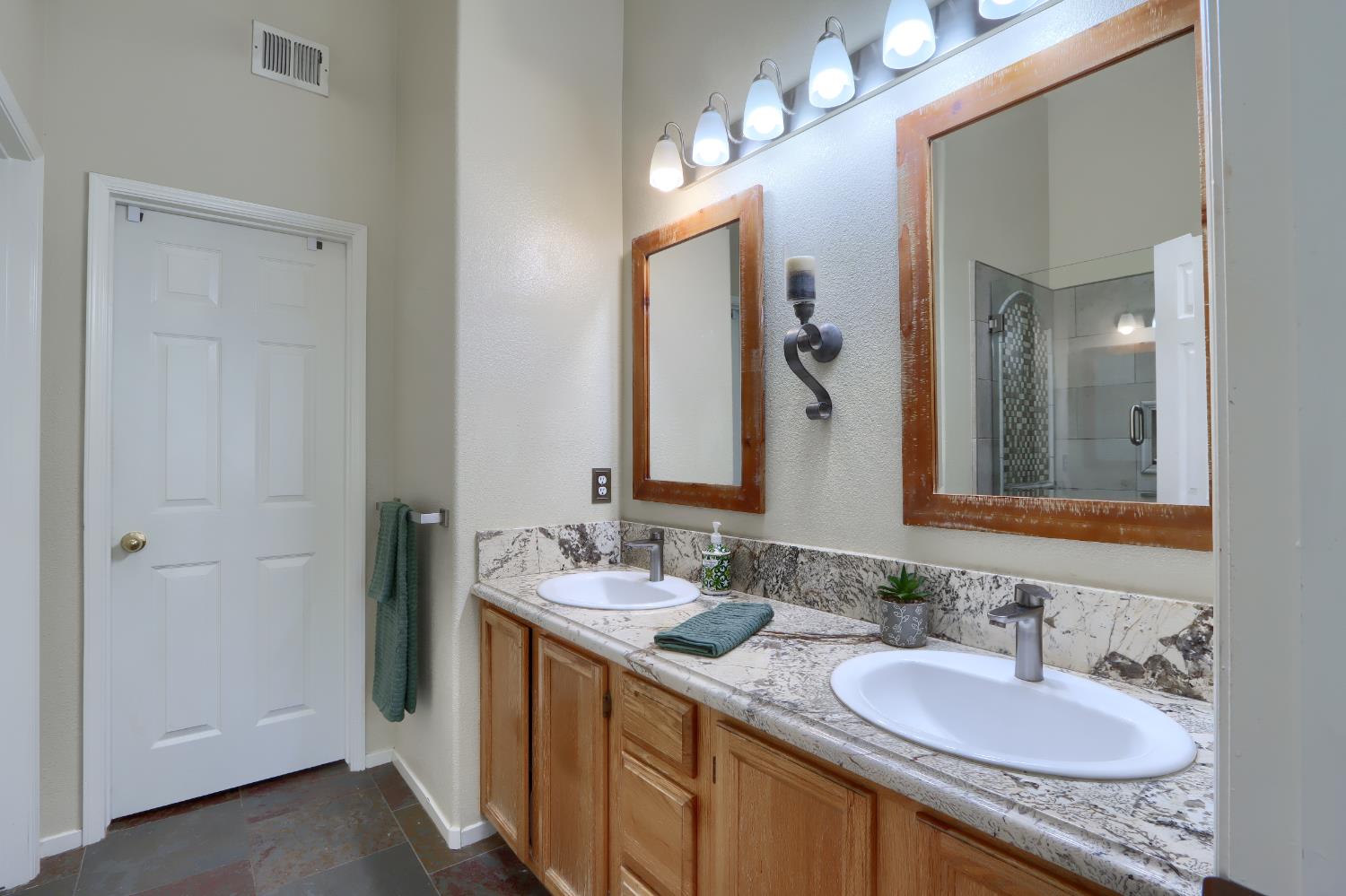 7440 N Wheeler, Fresno, CA 93722