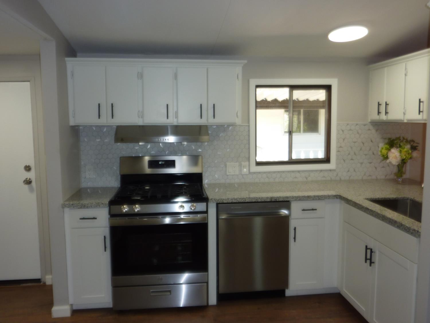 221 W Herndon Ave #50, Fresno, CA 93650