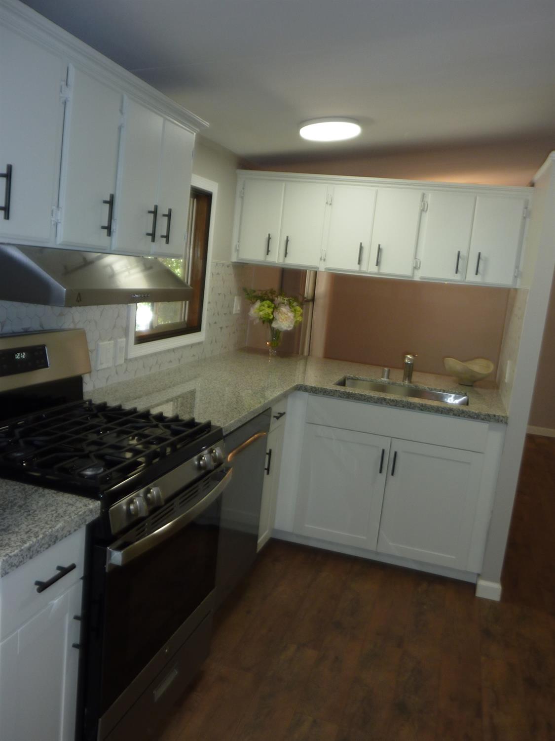 221 W Herndon Ave #50, Fresno, CA 93650