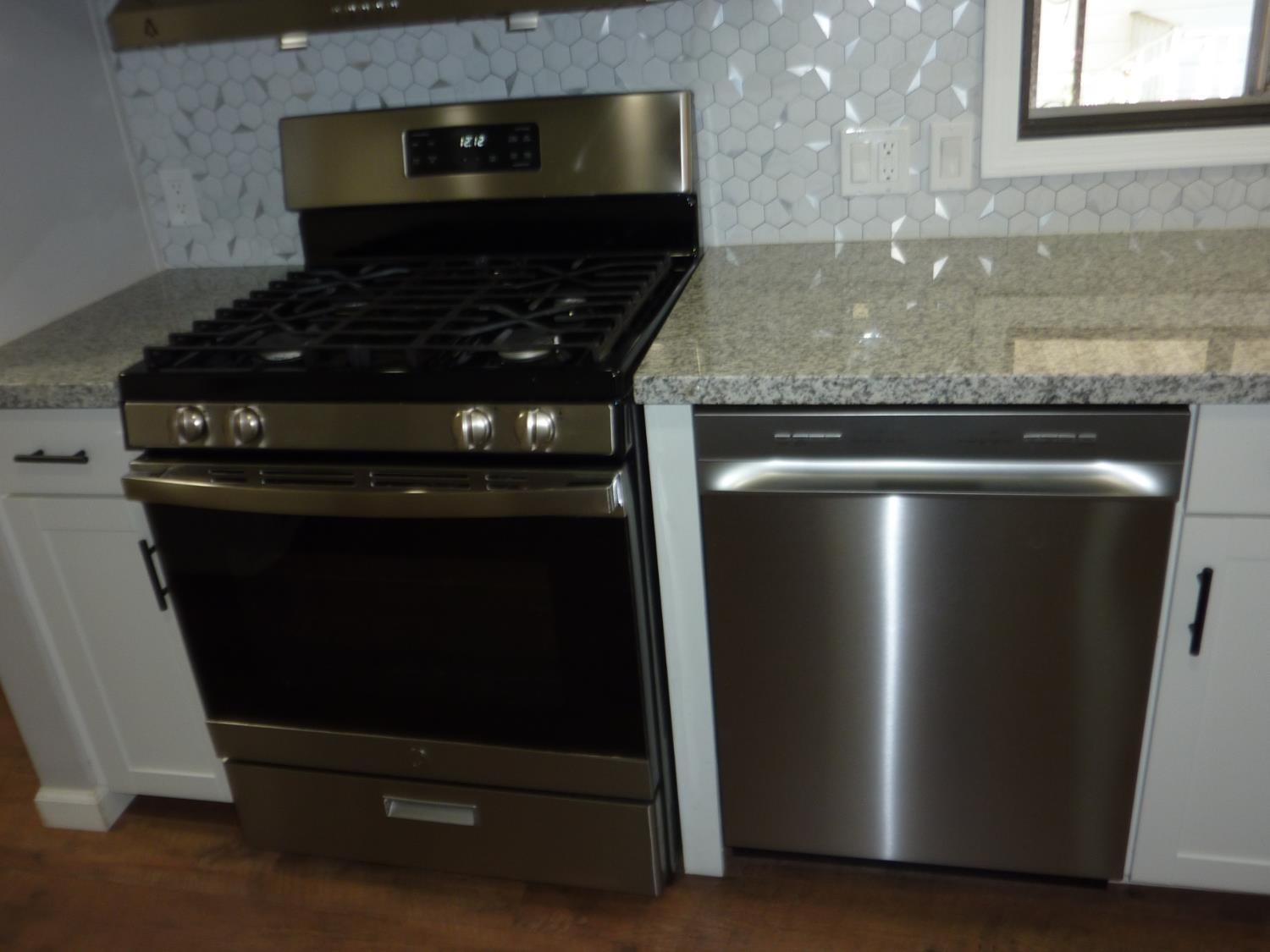 221 W Herndon Ave #50, Fresno, CA 93650