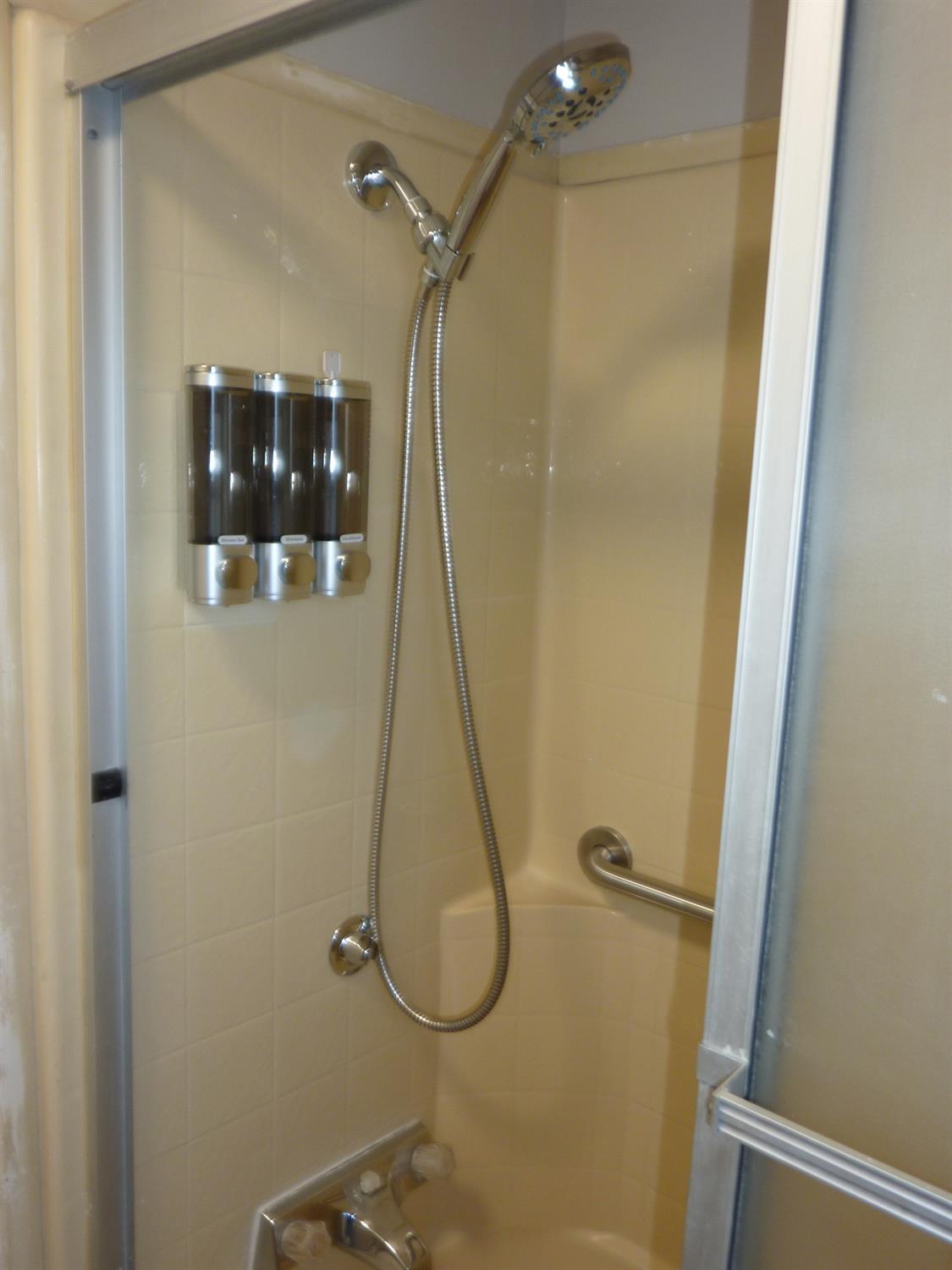 221 W Herndon Ave #50, Fresno, CA 93650