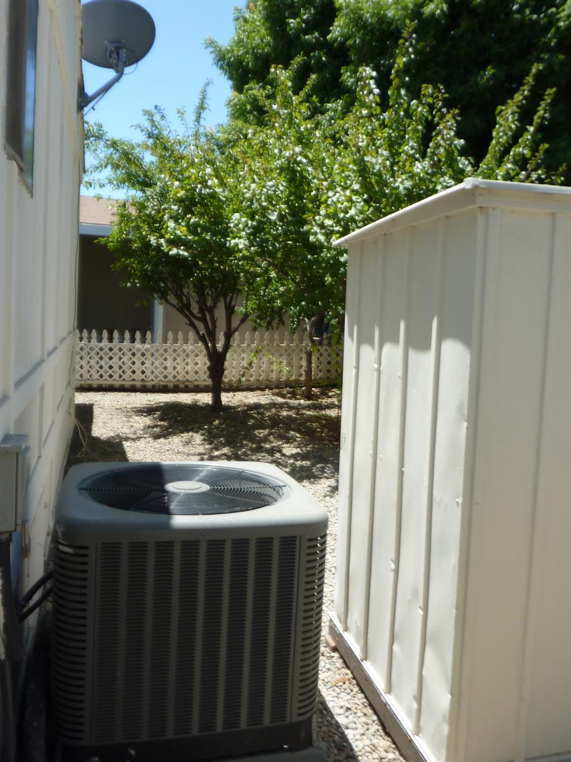 221 W Herndon Ave #50, Fresno, CA 93650