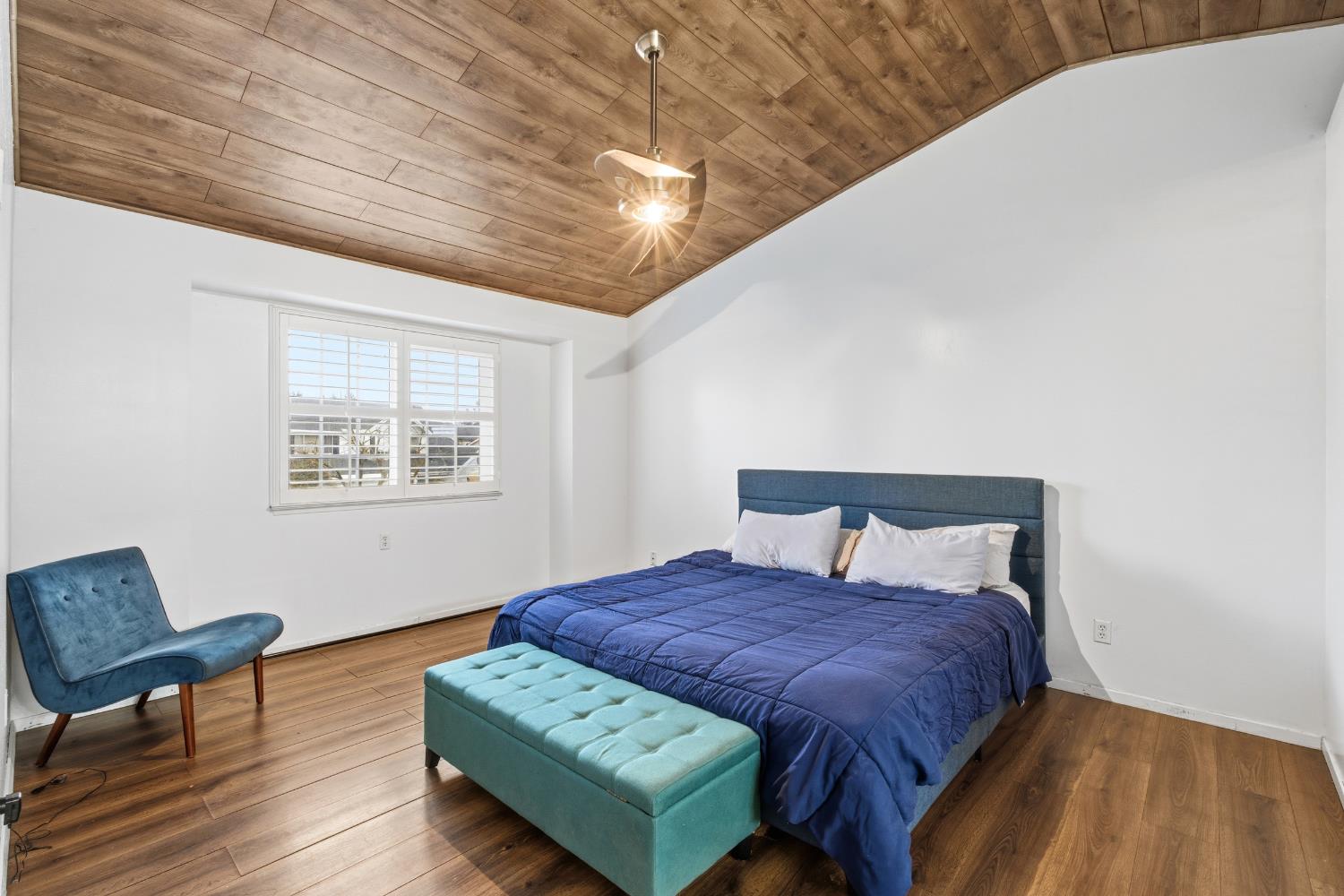8735 N CEDAR Ave #151, Fresno, CA 93720