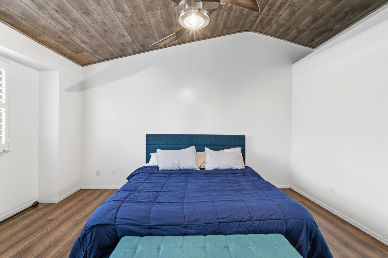 8735 N CEDAR Ave #151, Fresno, CA 93720