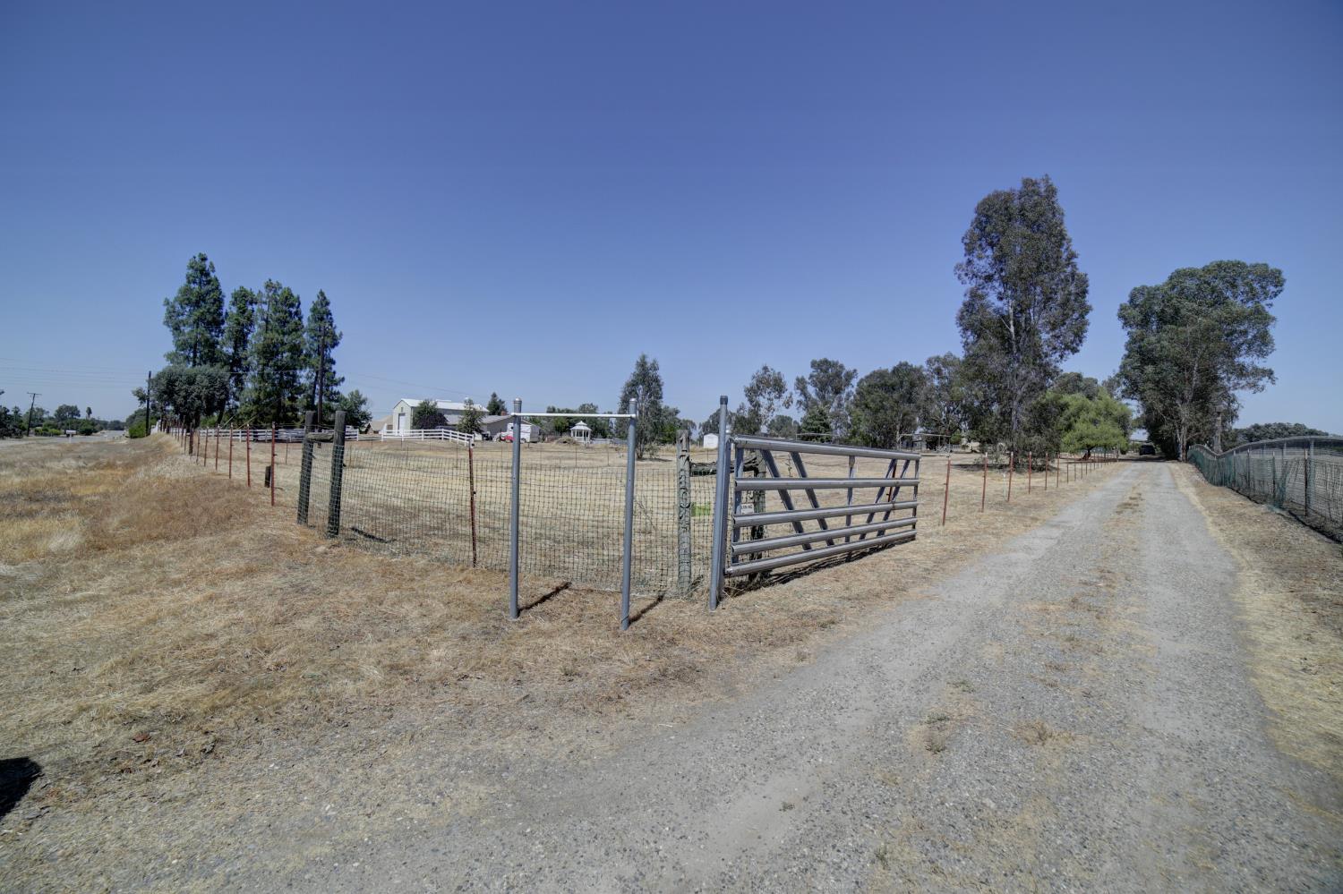 17101 Road 37, Madera, CA 93636