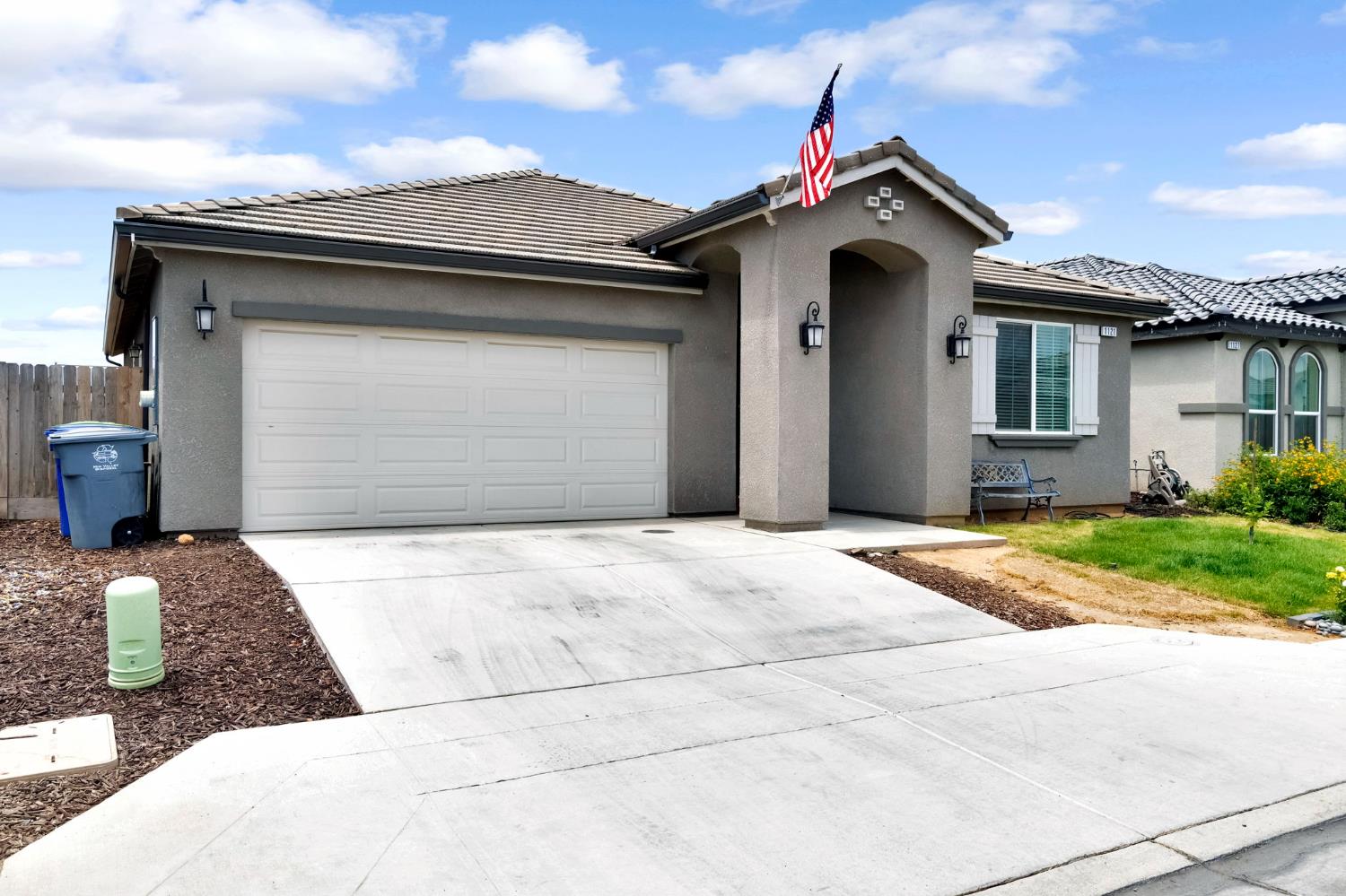 1121 Wasatch Dr, Madera, CA 93638