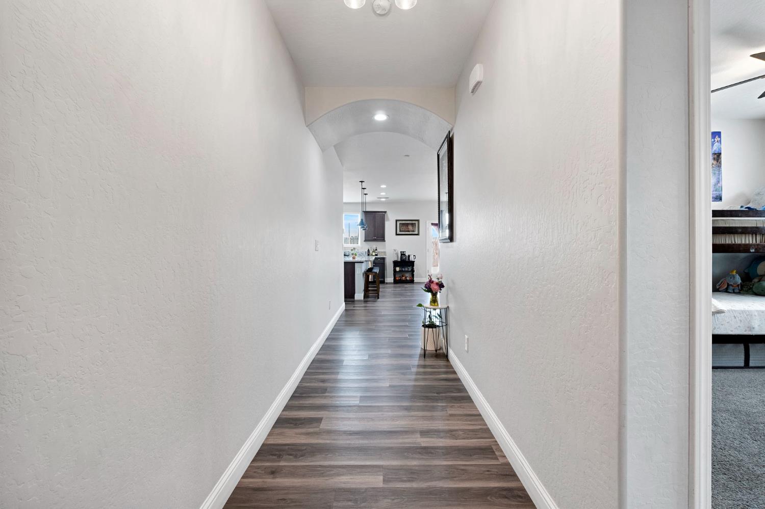 1121 Wasatch Dr, Madera, CA 93638