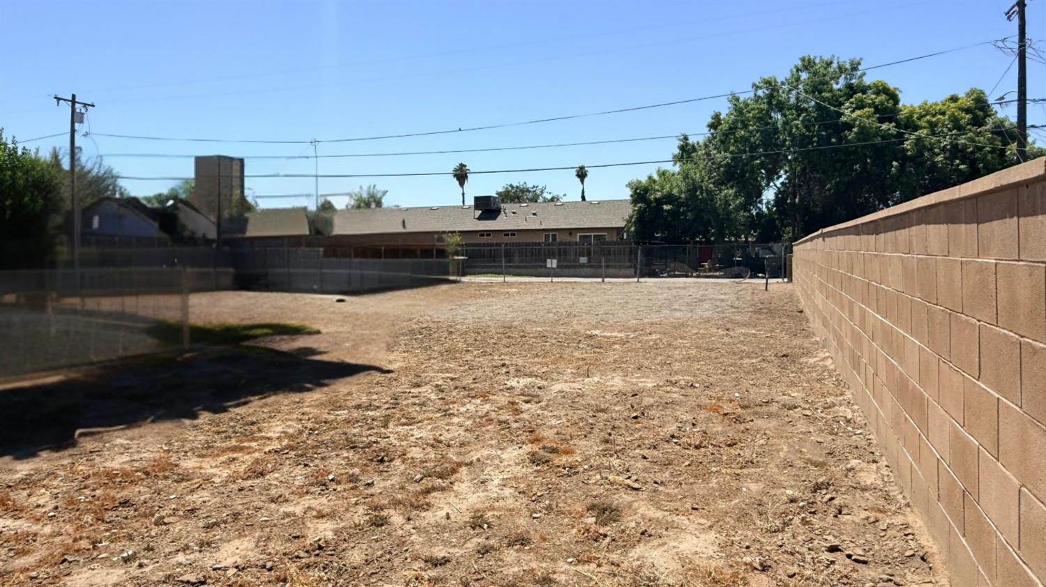 334 G St #X, Lemoore, CA 93245