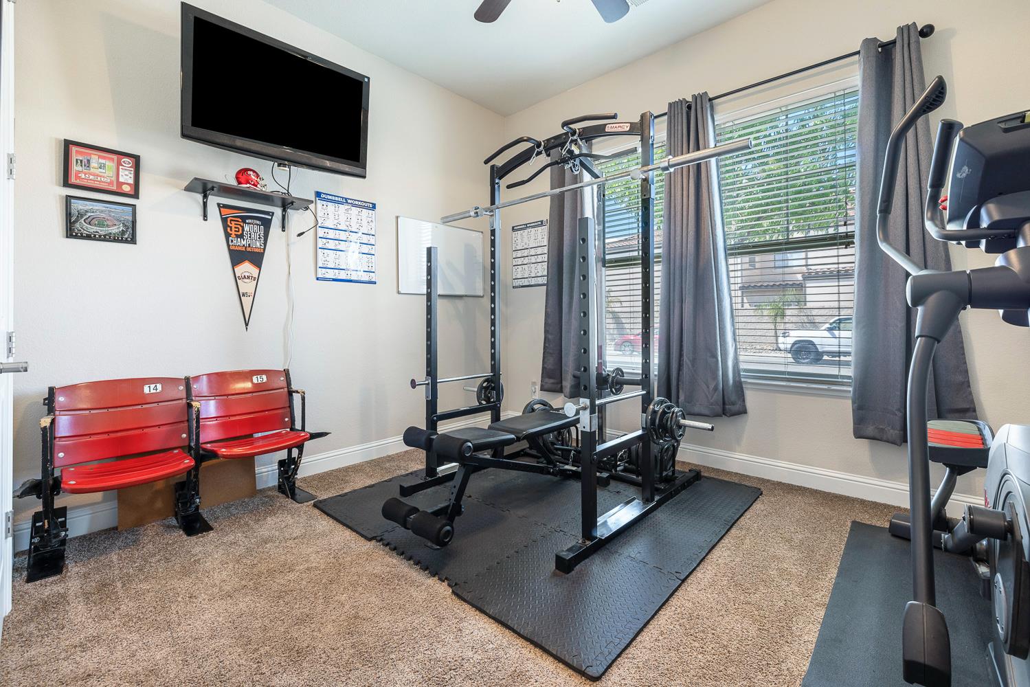 5796 N San Miguel Ave, Fresno, CA 93723