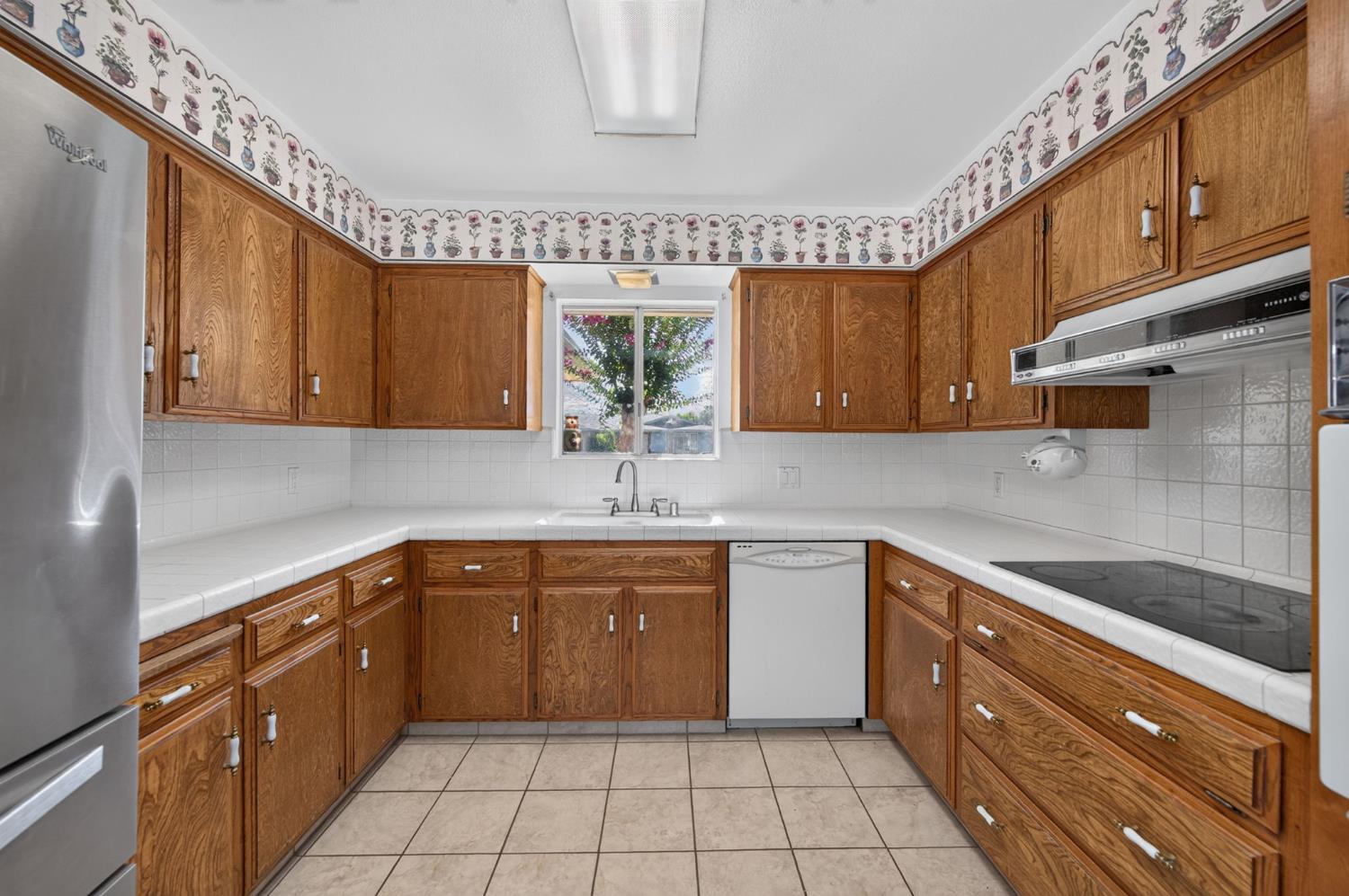 6594 N Woodrow Ave, Fresno, CA 93710