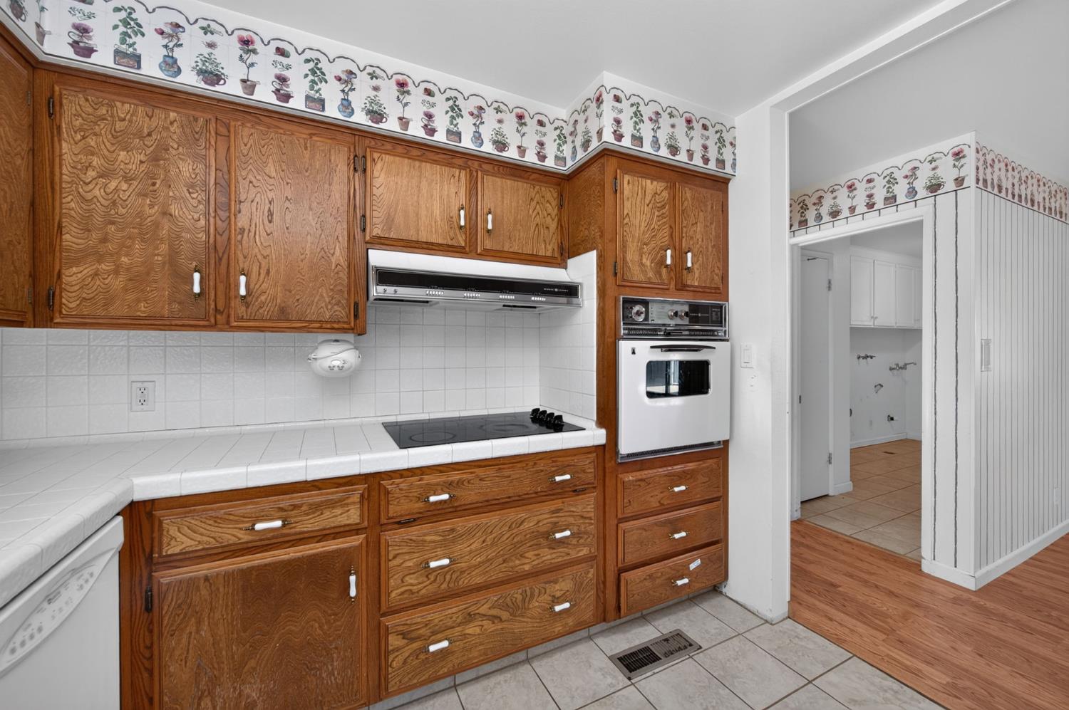 6594 N Woodrow Ave, Fresno, CA 93710