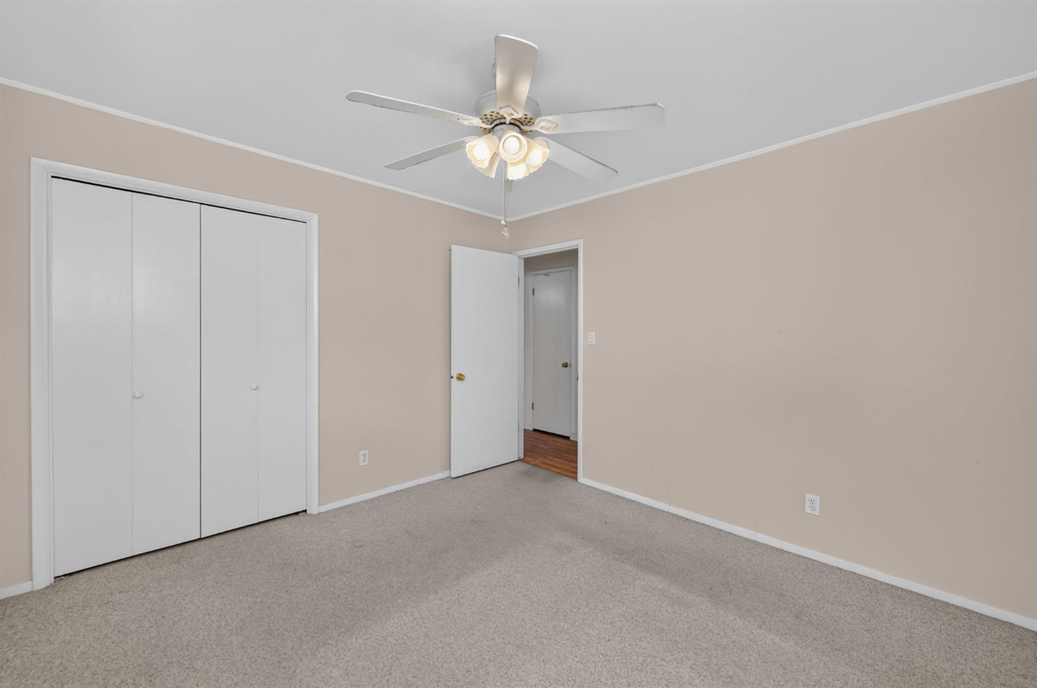 6594 N Woodrow Ave, Fresno, CA 93710