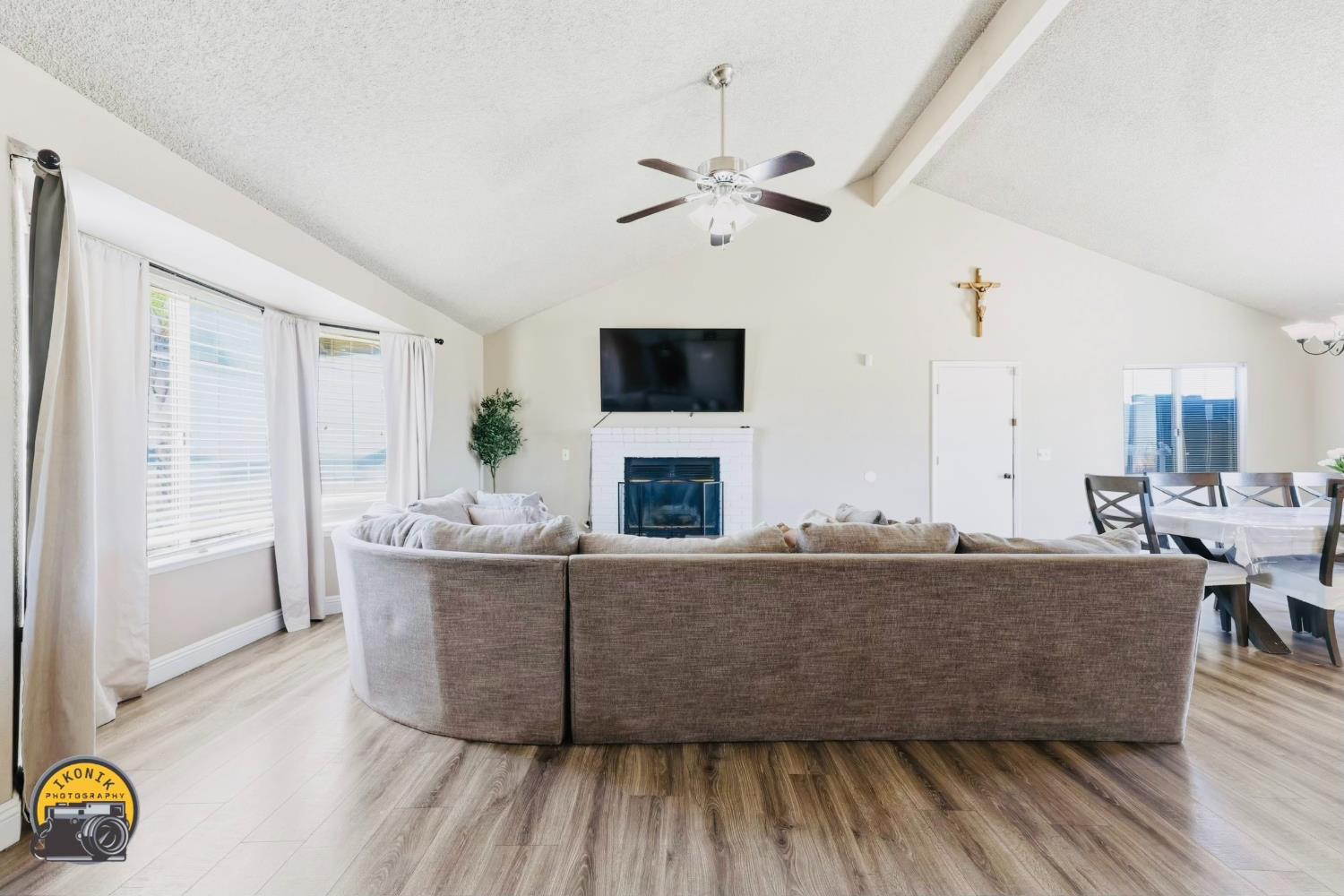 20229 Road 30 1/2, Madera, CA 93638