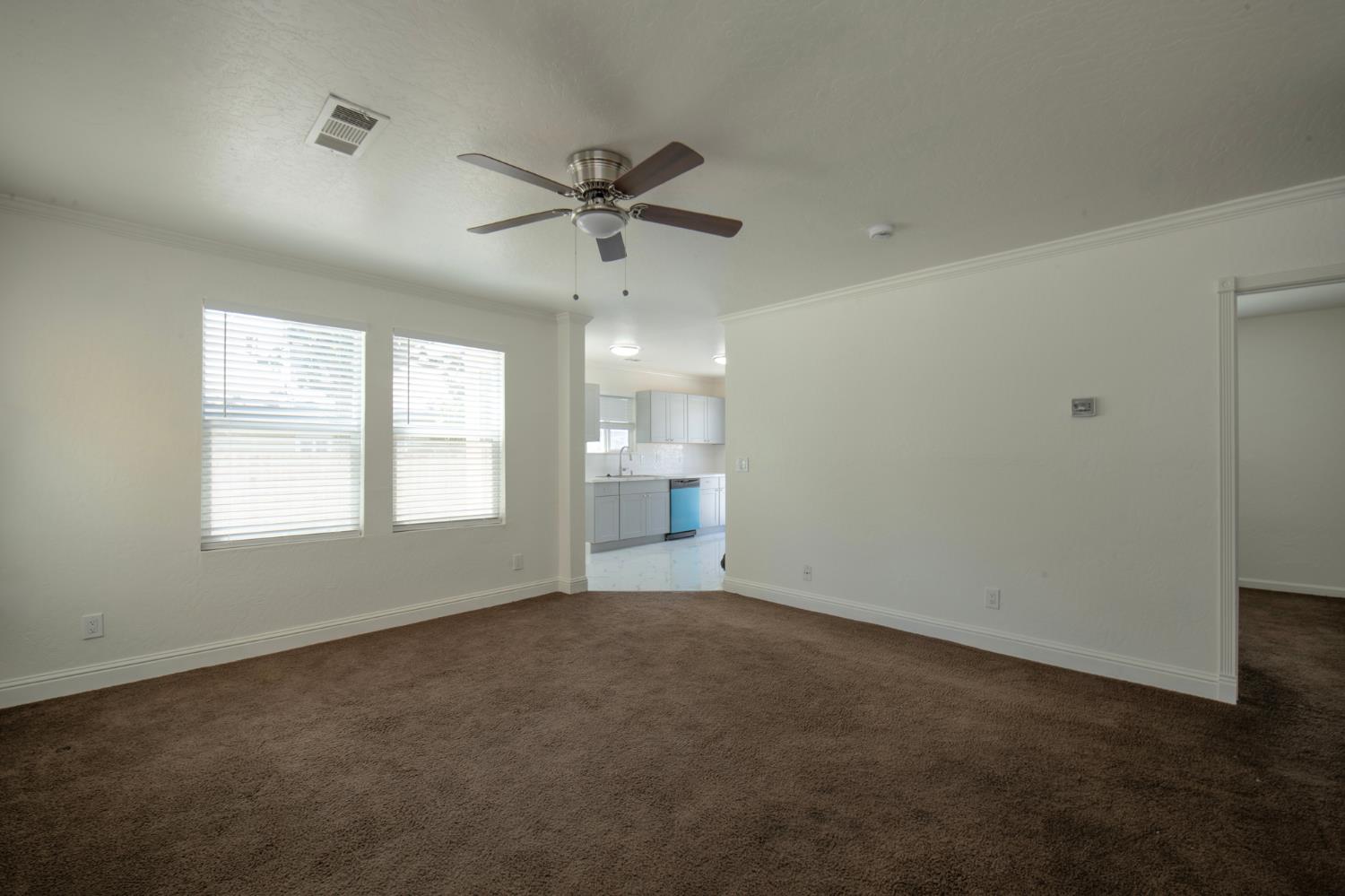 2115 N Ferger Ave, Fresno, CA 93704
