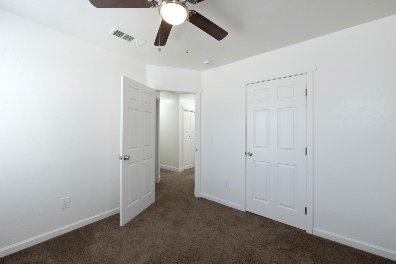 2115 N Ferger Ave, Fresno, CA 93704