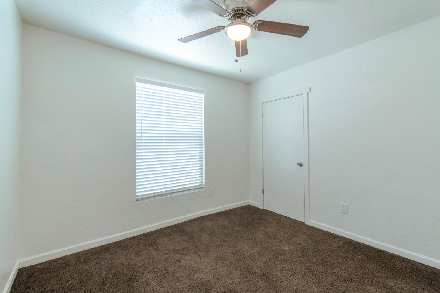 2115 N Ferger Ave, Fresno, CA 93704