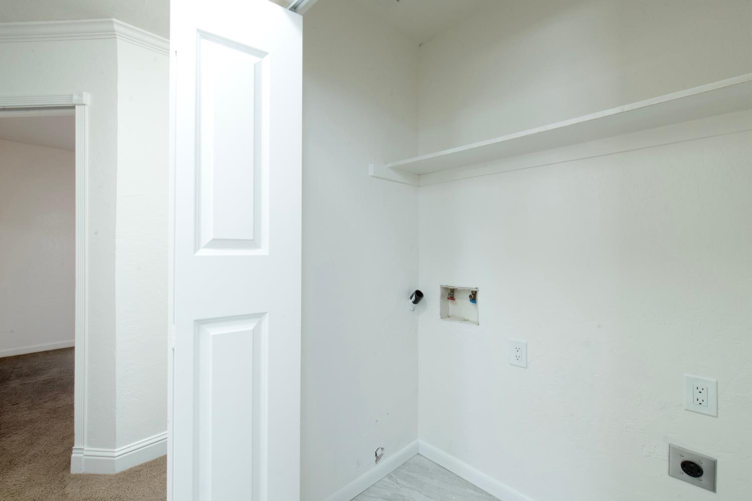2115 N Ferger Ave, Fresno, CA 93704