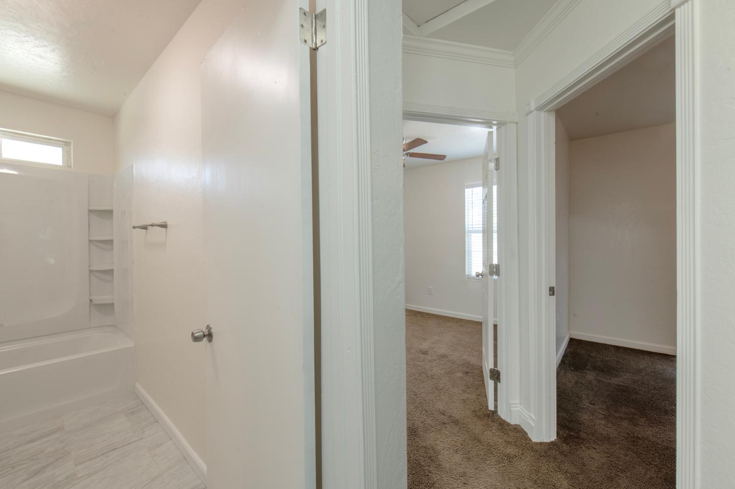 2115 N Ferger Ave, Fresno, CA 93704