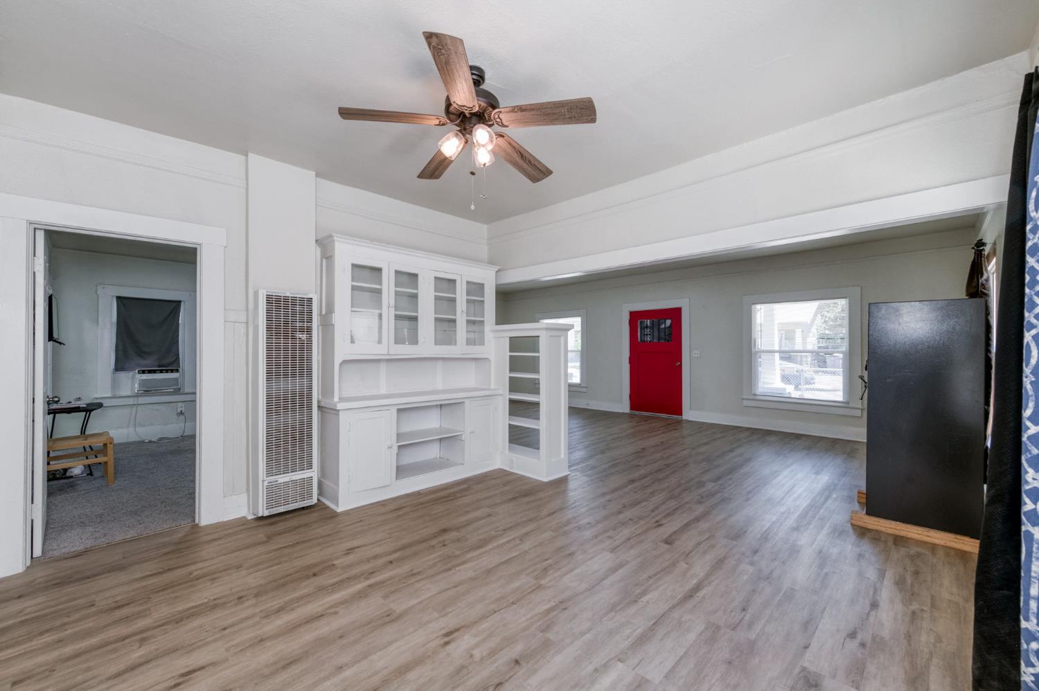 385 N Park, Fresno, CA 93701